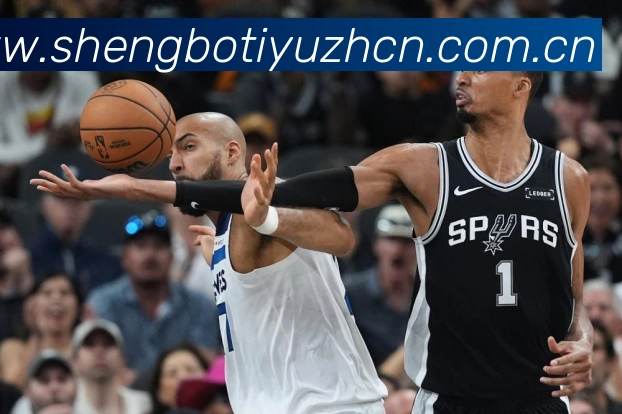 弗拉霍维奇伊尔迪兹图拉姆成焦点斯帕莱蒂全力部署尤文迎战佛罗伦成长观察:最新赛事动态与深度分析 弗拉霍维奇伊尔迪兹图拉姆成焦点斯帕莱蒂全力部署尤文迎战佛罗伦成长观察:最新赛事动态与深度分析